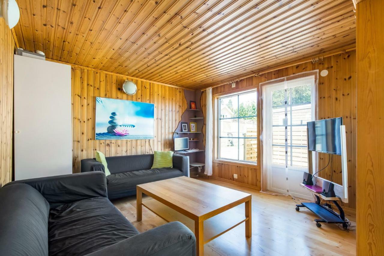 Holiday Lakefront House Villa Bjorkoby ภายนอก รูปภาพ